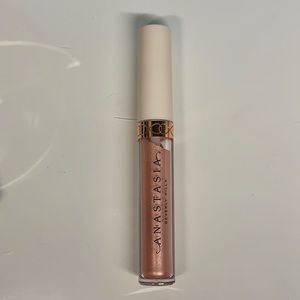 Anastasia Beverly hill liquid lipstick
